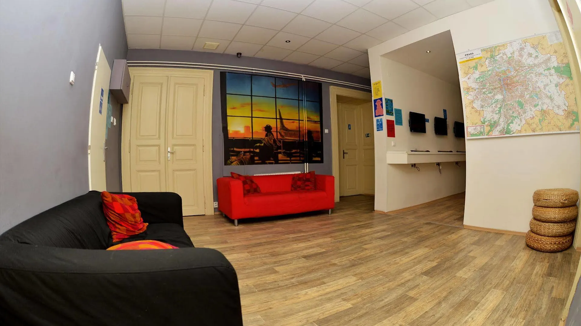 Onefam Home Hostel Prague