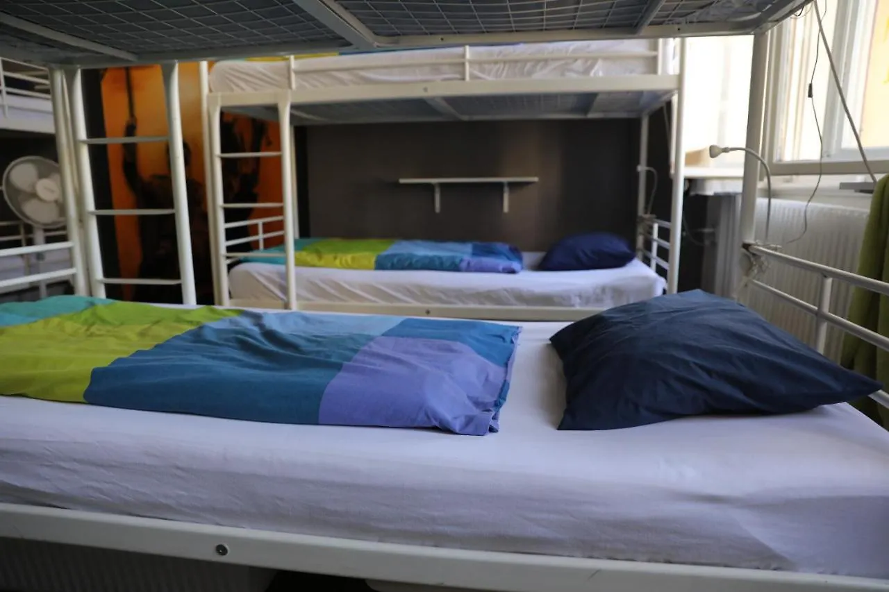 Onefam Home Prag Hostel