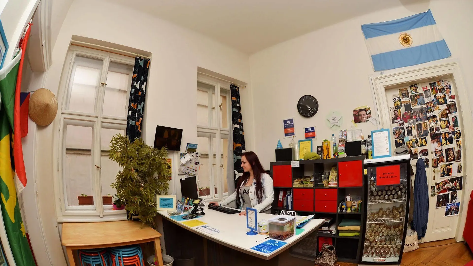 Hostel Onefam Home Prag